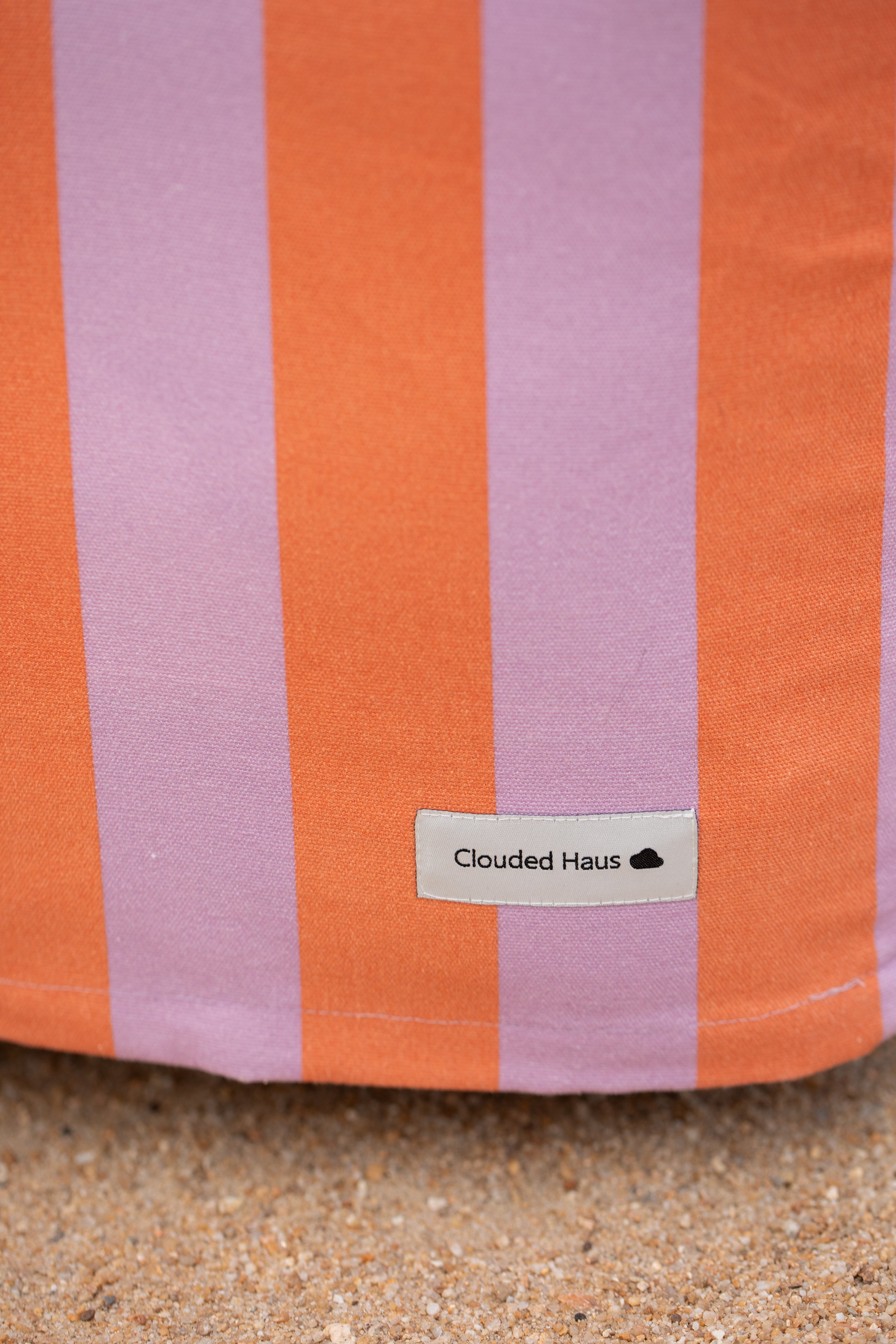 The Clouded Couch Single - Palm Springs