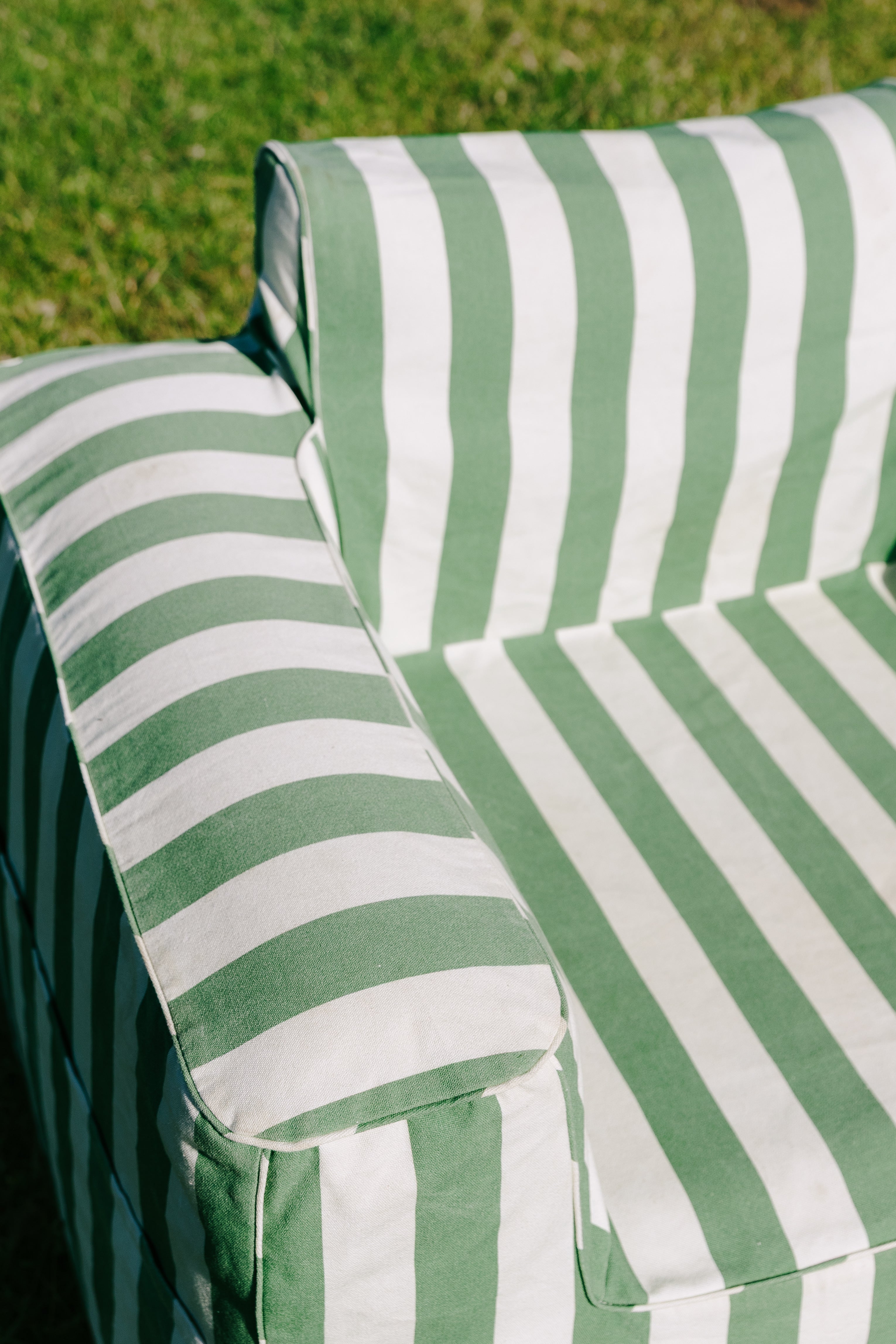 The Clouded Couch Single - Outback Olive