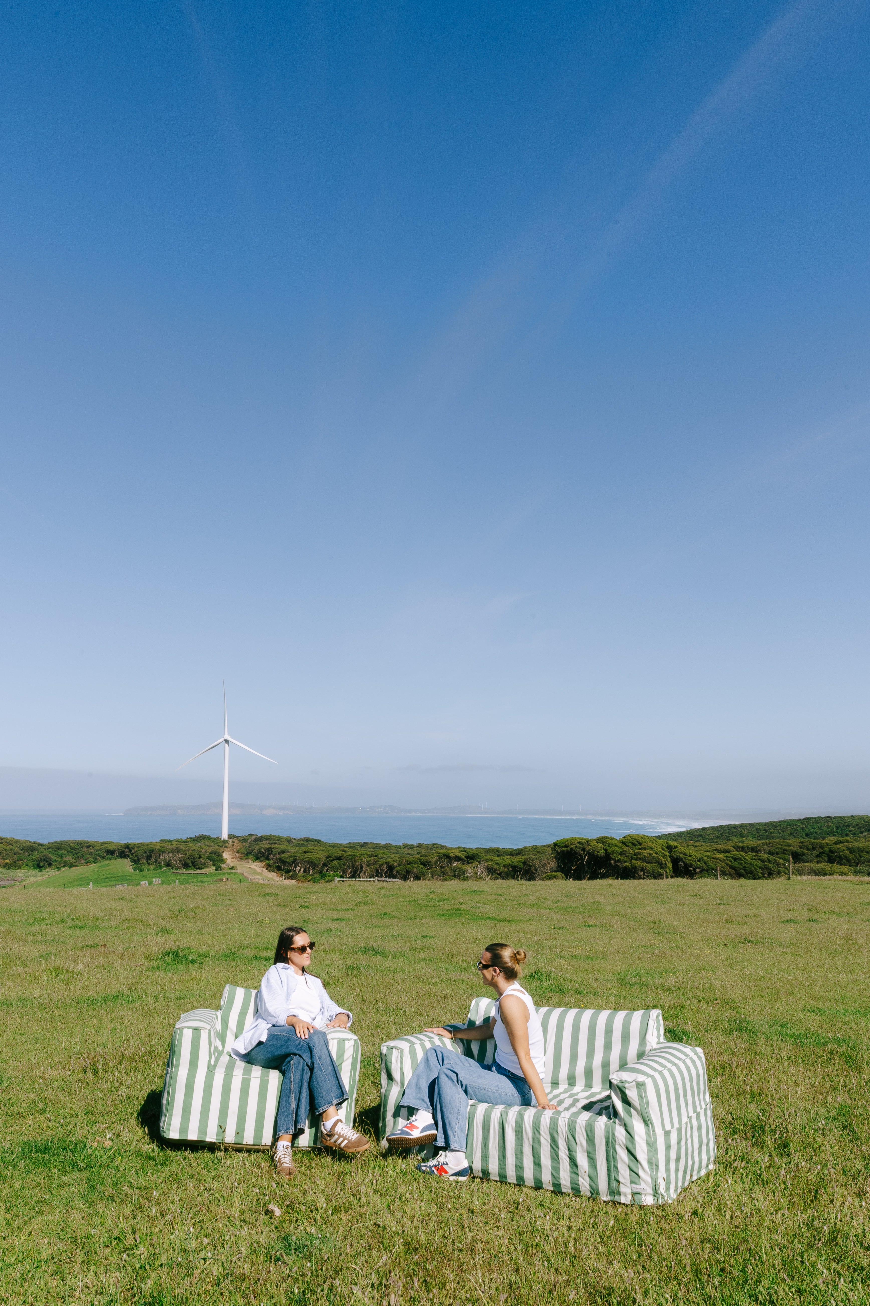 The Clouded Couch Double - Outback Olive